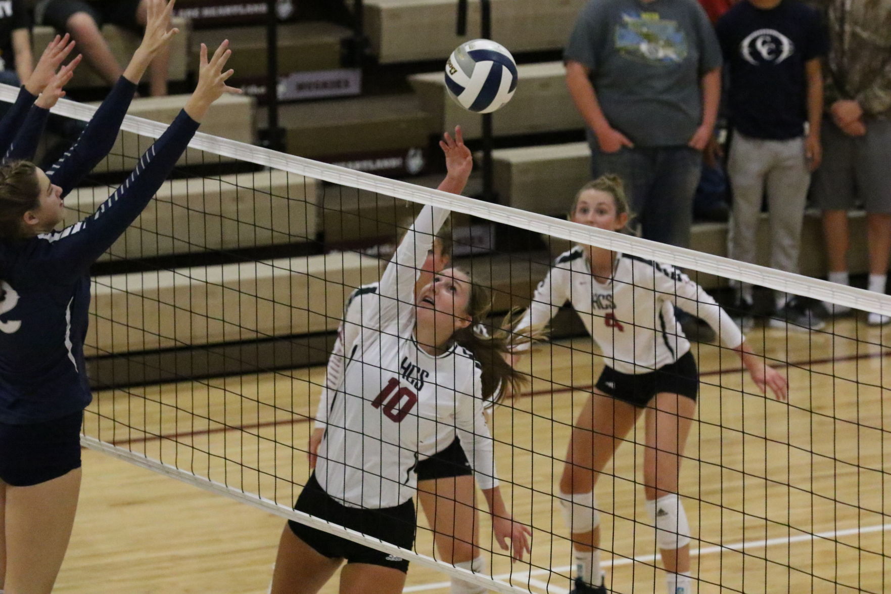 Volleyball (39).JPG